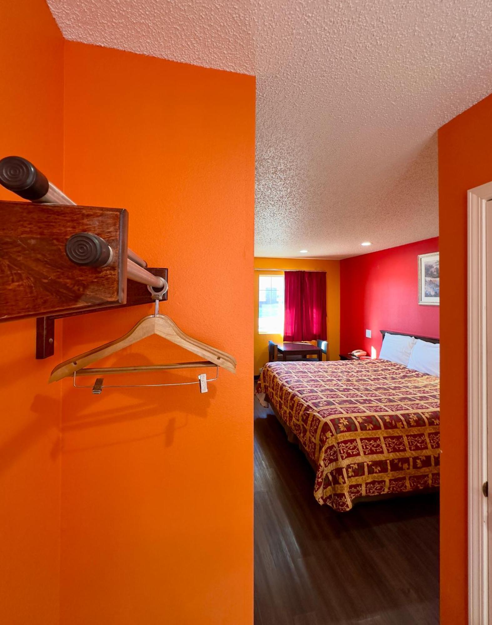 Razorback Inn โรเจอร์ส ภายนอก รูปภาพ